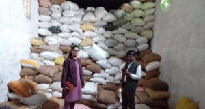रीठी की राईस मिल व गोदाम से 558 क्विंटल अवैध भंडारित धान पर लगा 65 हजार रूपये का जुर्माना