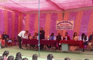 शासकीय उच्चतर माध्यमिक विद्यालय ढीमरखेड़ा में करियर काउंसलिंग कार्यक्रम आयोजित विद्यार्थियों को तकनीकी कौशल एवं स्वरोजगार से संबंधित दी गई जानकारियां