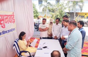 निगमायुक्त सुश्री तपस्या परिहार ने बस स्टैंड, मुक्तिधाम परिसर एवं शिवाजी कॉलोनी का किया औचक निरीक्षण गैस आधारित शवदाह गृह पुनः चालू कराने,करें आवश्यक कार्यवाही जोन कार्यालय बस स्टैंड में आयोजित जनसुनवाई में सुनी नागरिकों की समस्याएं अधिकारियों को दिए आवश्यक निर्देश