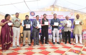 एनएसएस सात दिवसीय शिविर का भव्य समापन, कलेक्टर ने किया विद्यार्थियों का मार्गदर्शन