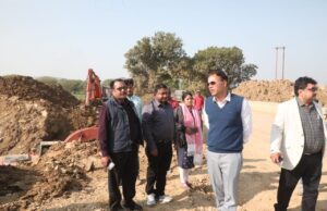 कलेक्टर ने किया बरगी व्यपवर्तन की विजयराघवगढ़ शाखा नहर का निरीक्षण समय-सीमा में गुणवत्तापूर्ण कार्य सुनिश्चित कराने की दी हिदायत
