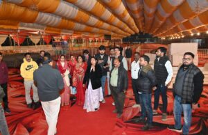 सप्त दिवसीय श्रीमद्भागवत कथा की पूर्व संध्या पर महापौर ने लिया व्यवस्थाओं का जायजा कथा पंडाल पहुंचकर नगर निगम की व्यवस्थाओं का किया निरीक्षण