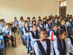 अनुपस्थित रहने व लापरवाही बरतने पर टेढ़ी पटवारी निलंबित