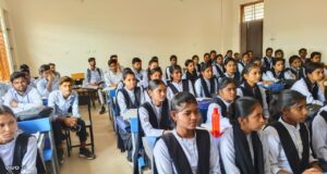 अनुपस्थित रहने व लापरवाही बरतने पर टेढ़ी पटवारी निलंबित