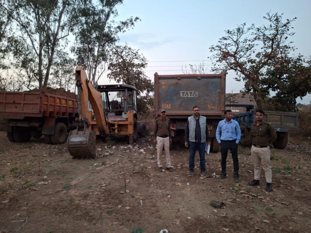 तहसील मझौली में अवैध उत्खनन पर कार्रवाई