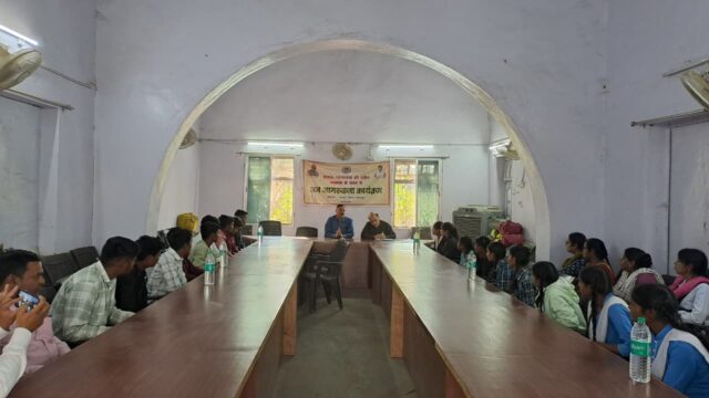 शहपुरा में छात्रावासों के छात्र नायकों की बैठक