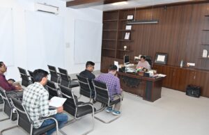 फायर सेफ्टी और अवैध कालोनियों पर निगमायुक्त सख्त समीक्षा बैठक मे दिए कड़े निर्देश, नियमों का उल्लंघन करने वालों पर कार्रवाई के निर्देश