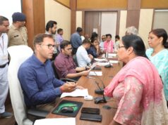 जनसुनवाई में कलेक्टर श्री तिवारी ने सुनीं 153 आवेदकों की समस्याएं