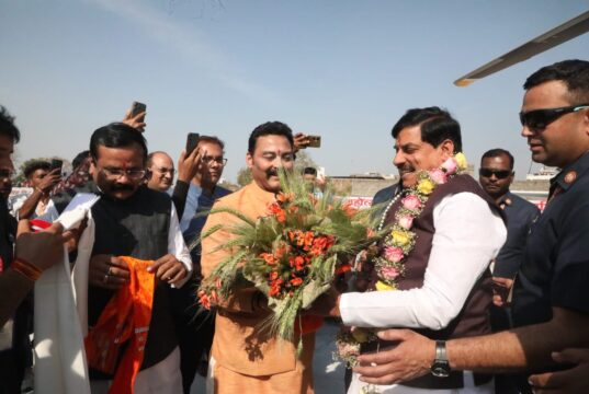 मुख्यमंत्री डॉ. मोहन यादव का हुआ बरही में आत्मीय स्वागत किसान सम्मेलन में शामिल होने पहुंचे मुख्यमंत्री