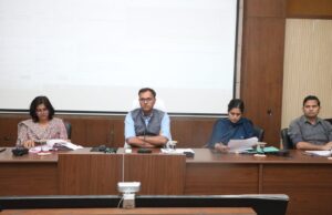 स्कूलों और पंचायतों में विशेष कैंप लगाकर करें एचपीवी टीकाकरण – कलेक्टर श्री तिवारी स्वरोजगार योजनाओं में लक्ष्य पूर्ति करने समय-सीमा बैठक में अधिकारियों को दिये निर्देश