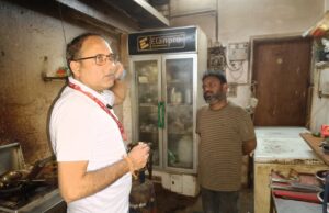 एक्सपायरी डेट की सामग्री मिलने पर पटेल फास्ट फूड का पंजीयन निलंबित.