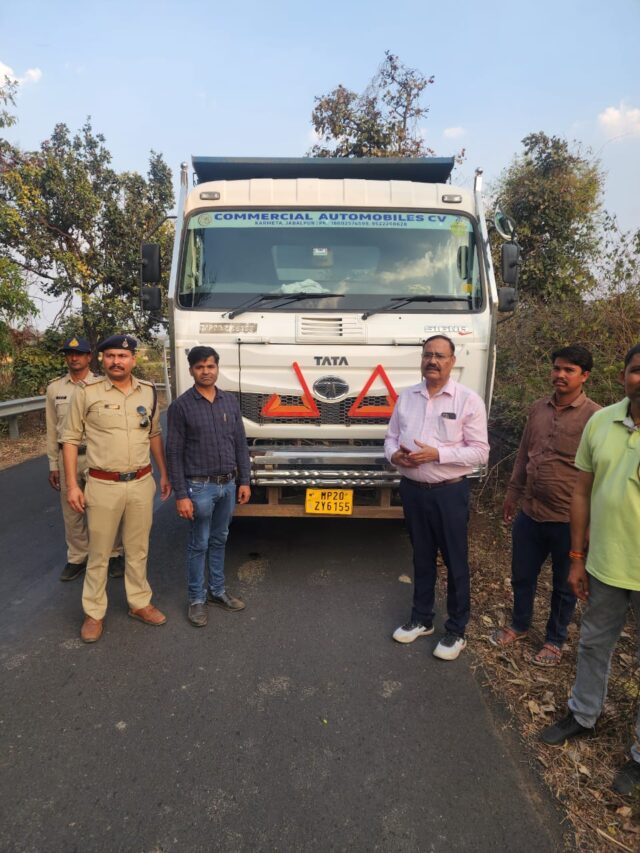 रेत का अवैध उत्खनन रोकने कार्यवाही (2)