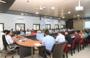 आंगनवाड़ी केंद्रों के माध्यम से पात्र हितग्राहियों को प्रदान करें शत-प्रतिशत पूरक पोषण आहार कलेक्टर श्री तिवारी की अध्यक्षता में पोषण समिति की बैठक आयोजित