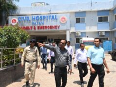 कलेक्टर श्री सिंह ने किया पाटन सिविल अस्पताल का औचक निरीक्षण स्वास्थ्य सेवाओं और टीकाकरण में गति लाने के निर्देश