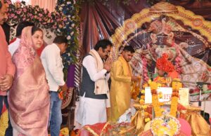 लोक निर्माण मंत्री श्री सिंह आज विभिन्न धार्मिक कार्यक्रमों में हुए शामिल